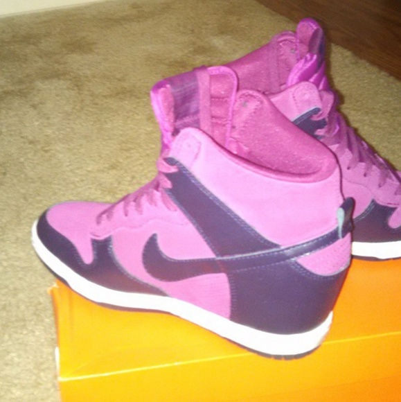 Nike Shoes - Sneakers